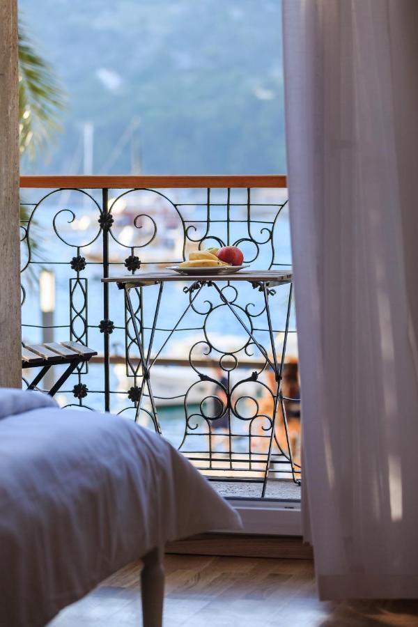 Seafront Rooms Koluna Komiza Ngoại thất bức ảnh